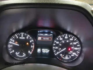 2014 Nissan Pathfinder SL z VIN 5N1AR2MM7EC612801, wystawiony jako IAAI lot #42048907 z przebiegiem 106 234 mil mil oraz . Historia ofert i sprzedaży dostępna na DreamBid. Obrazek 7.