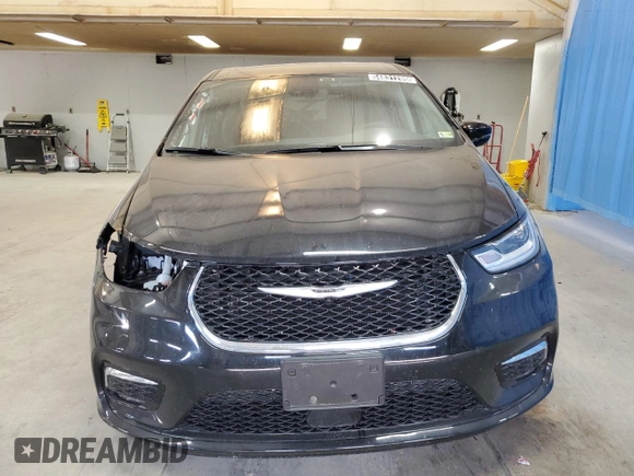 2024 Chrysler Pacifica Hybrid Select z VIN 2C4RC1S77RR158336, wystawiony jako Copart lot #54831295 z przebiegiem 30 950 mil mil oraz Czysty tytuł • Clean title. Historia ofert i sprzedaży dostępna na DreamBid. Obrazek 5.