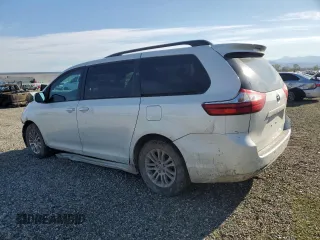 2017 Toyota Sienna XLE Auto Access Seat with VIN 5TDYZ3DC2HS791896, listed as a Copart auction lot 49890665 with 68,027 mi miles and Salvage Title. Bid and sale history available at carsss.com. Image 2.