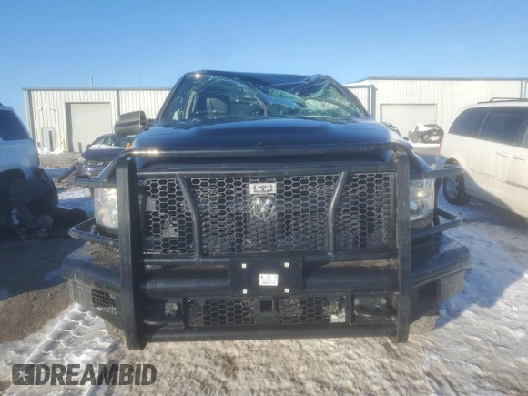 2016 Ram 2500 Tradesman z VIN 3C6UR5CL1GG161710, wystawiony jako Copart lot #87543575 z przebiegiem 172 781 mil mil oraz Szkoda całkowita • Salvage title. Historia ofert i sprzedaży dostępna na DreamBid. Obrazek 5.