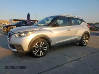 2020 Nissan Kicks SV with VIN 3N1CP5CV5LL484299, listed as a Copart auction lot 53081645 with 77,315 mi miles and Salvage Title. Bid and sale history available at carsss.com. Image 1.
