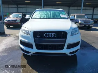 2015 Audi Q7 3.0T S line Prestige with VIN WA1DGAFE5FD020651, listed as a IAAI auction lot 41863003 with 167,938 mi miles. Bid and sale history available at carsss.com. Image 12.