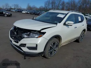 2019 Nissan Rogue SV with VIN 5N1AT2MV0KC821285, listed as a IAAI auction lot 41787336 with 44,023 mi miles. Bid and sale history available at carsss.com. Image 2.