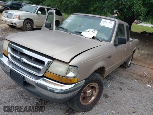 1998 Ford Ranger XL with VIN 1FTYR14UXWTA00557, listed as a IAAI auction lot 42121842 with 152,365 mi miles and . Bid and sale history available at DreamBid. Image 2.