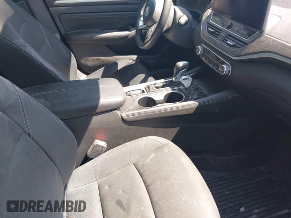 2023 Nissan Altima SL with VIN 1N4BL4EV1PN426102, listed as a IAAI auction lot 41972000 with 15,854 mi miles and . Bid and sale history available at DreamBid. Image 5.