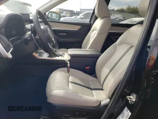 2024 Mazda CX-90 Preferred с VIN JM3KKBHA1R1177635, выставлен на аукционе Copart как лот 50166465 с пробегом 17 343 миль миль и Списание • Salvage title. История ставок и продаж доступна на DreamBid. Изображение 7.