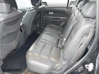 2006 Honda Pilot EX-L with VIN 5FNYF28546B000400, listed as a IAAI auction lot 41530610 with 284,633 mi miles. Bid and sale history available at carsss.com. Image 8.