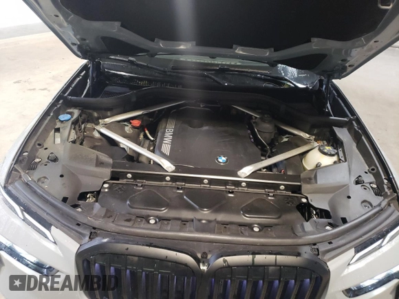 2023 BMW X7 xDrive40i z VIN 5UX23EM00P9P28204, wystawiony jako Copart lot #50878745 z przebiegiem 25 142 mil mil oraz Szkoda całkowita • Salvage title. Historia ofert i sprzedaży dostępna na DreamBid. Obrazek 12.