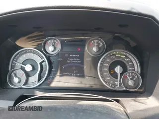 2016 Ram 2500 z VIN 3C6UR5PJ5GG332810, wystawiony jako IAAI lot #42402626 z przebiegiem 220 265 mil mil oraz . Historia ofert i sprzedaży dostępna na DreamBid. Obrazek 7.