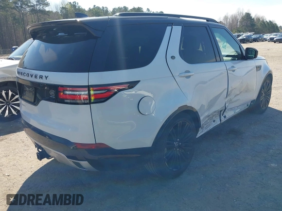 2019 Land Rover Discovery HSE Luxury with VIN SALRT2RK8KA080555, listed as a IAAI auction lot 41833340 with 122,111 mi miles. Bid and sale history available at carsss.com. Image 4.
