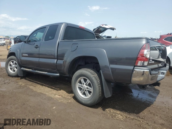 2011 Toyota Tacoma z VIN 5TFTX4GN1BX004490, wystawiony jako Copart lot #59059015 z przebiegiem 171 268 mil mil oraz Szkoda całkowita • Salvage title. Historia ofert i sprzedaży dostępna na DreamBid. Obrazek 2.