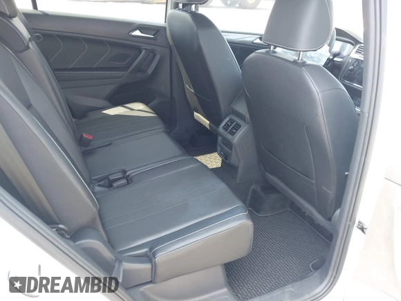 2024 Volkswagen Tiguan SE R-Line Black with VIN 3VVCB7AX7RM085619, listed as a IAAI auction lot 42325566 with 10,615 mi miles and . Bid and sale history available at DreamBid. Image 8.
