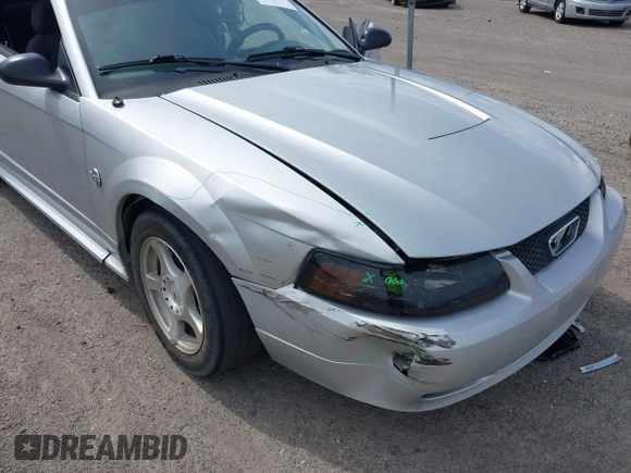 2004 Ford Mustang Standard z VIN 1FAFP40494F117830, wystawiony jako IAAI lot #42212706 z przebiegiem 160 172 mil mil oraz . Historia ofert i sprzedaży dostępna na DreamBid. Obrazek 6.