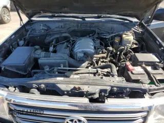 2005 Toyota Land Cruiser with VIN JTEHT05J252068111, listed as a Copart auction lot 48223705 with 265,817 mi miles and Salvage Title. Bid and sale history available at carsss.com. Image 12.