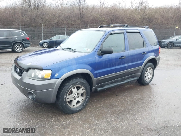 2005 Ford Escape XLT with VIN 1FMYU931X5KA28279, listed as a IAAI auction lot 41861060 with 173,999 mi miles. Bid and sale history available at carsss.com. Image 2.