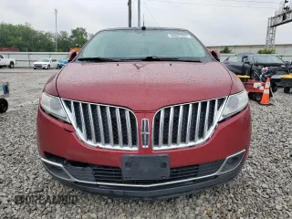 2013 Lincoln MKX z VIN 2LMDJ8JK6DBL01017, wystawiony jako Copart lot #58862985 z przebiegiem 216 753 mil mil oraz Szkoda całkowita • Salvage title. Historia ofert i sprzedaży dostępna na DreamBid. Obrazek 5.