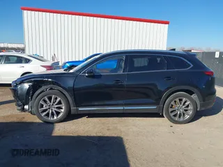 2018 Mazda CX-9 Signature with VIN JM3TCBEY2J0207786, listed as a IAAI auction lot 41478330 with 99,311 mi miles and . Bid and sale history available at DreamBid. Image 14.