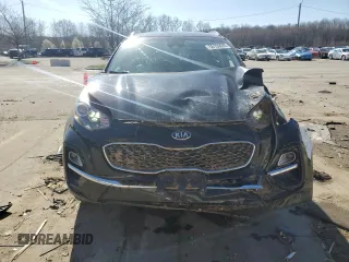 2020 Kia Sportage EX z VIN KNDPNCAC3L7726392, wystawiony jako Copart lot #50159635 z przebiegiem 72 451 mil mil oraz Szkoda całkowita • Salvage title. Historia ofert i sprzedaży dostępna na DreamBid. Obrazek 5.