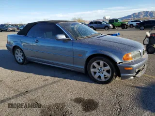 2001 BMW 3 Series 325Ci with VIN WBABS33411JY51140, listed as a Copart auction lot 77901914 with 0 mi miles and Salvage Title. Bid and sale history available at carsss.com. Image 4.