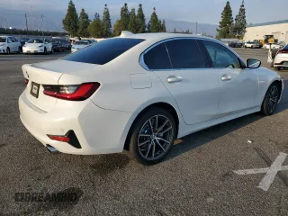 2020 BMW 3 Series 330i with VIN 3MW5R1J04L8B21380, listed as a Copart auction lot 42872005 with 89,553 mi miles and Salvage Title. Bid and sale history available at carsss.com. Image 3.