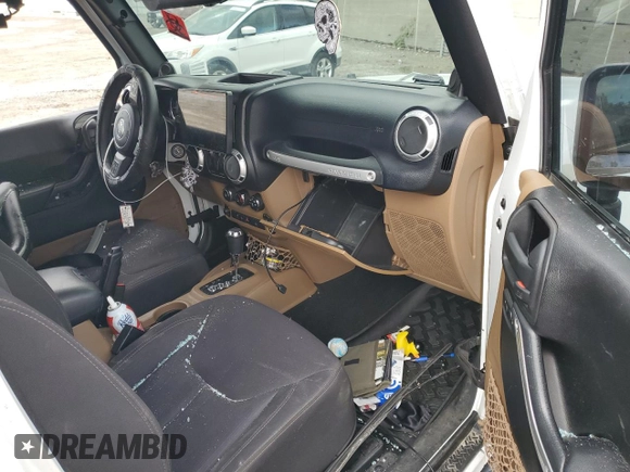 2013 Jeep Wrangler Sahara z VIN 1C4AJWBG7DL512437, wystawiony jako Copart lot #48928325 z przebiegiem Nie podano mil oraz Szkoda całkowita • Salvage title. Historia ofert i sprzedaży dostępna na DreamBid. Obrazek 8.