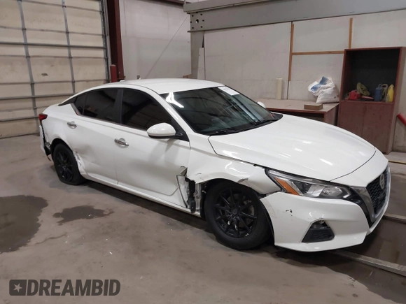 2019 Nissan Altima S with VIN 1N4BL4BV9KC239599, listed as a IAAI auction lot 41975983 with 115,245 mi miles and . Bid and sale history available at carsss.com. Image 1.