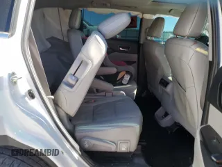 2019 Toyota Highlander SE z VIN 5TDJZRFH5KS570491, wystawiony jako Copart lot #50373435 z przebiegiem Nie podano mil oraz Szkoda całkowita • Salvage title. Historia ofert i sprzedaży dostępna na DreamBid. Obrazek 11.