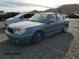 2004 Hyundai Sonata with VIN KMHWF25H04A016388, listed as a Copart auction lot 42182035 with 172,752 mi miles and Clean Title. Bid and sale history available at carsss.com. Image 1.