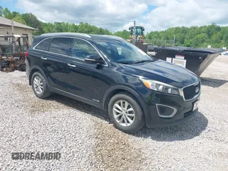 2016 Kia Sorento LX z VIN 5XYPGDA59GG094704, wystawiony jako IAAI lot #42142002 z przebiegiem 114 147 mil mil oraz . Historia ofert i sprzedaży dostępna na DreamBid. Obrazek 1.