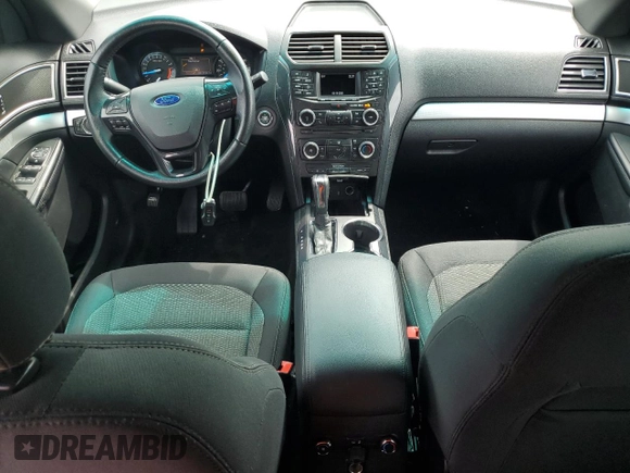 2017 Ford Explorer XLT with VIN 1FM5K7D85HGB28256, listed as a Copart auction lot 61349915 with 87,560 mi miles and Salvage title. Bid and sale history available at DreamBid. Image 8.
