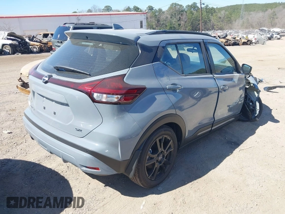 2024 Nissan Kicks SR with VIN 3N1CP5DV6RL536725, listed as a IAAI auction lot 41694778 with 2,968 mi miles. Bid and sale history available at carsss.com. Image 4.