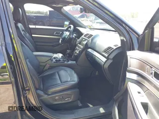 2018 Ford Explorer XLT z VIN 1FM5K8D89JGC38674, wystawiony jako IAAI lot #42277468 z przebiegiem 131 664 mil mil oraz . Historia ofert i sprzedaży dostępna na DreamBid. Obrazek 5.
