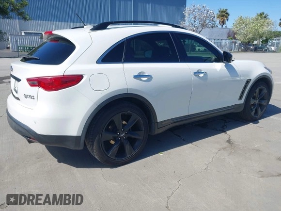 2015 Infiniti QX70 with VIN JN8CS1MU5FM380792, listed as a IAAI auction lot 41946084 with 128,928 mi miles and . Bid and sale history available at DreamBid. Image 4.