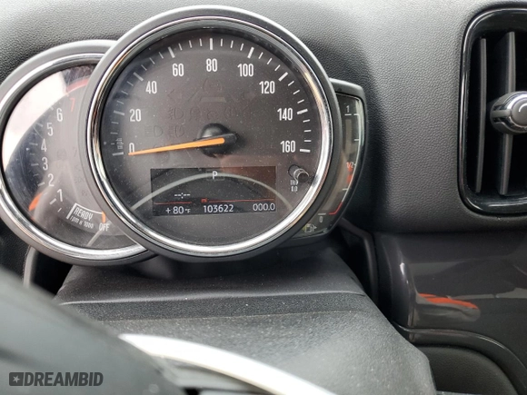 2019 MINI Countryman Cooper with VIN WMZYS7C52K3F45764, listed as a Copart auction lot 51124245 with 103,622 mi miles and Salvage Title. Bid and sale history available at carsss.com. Image 9.
