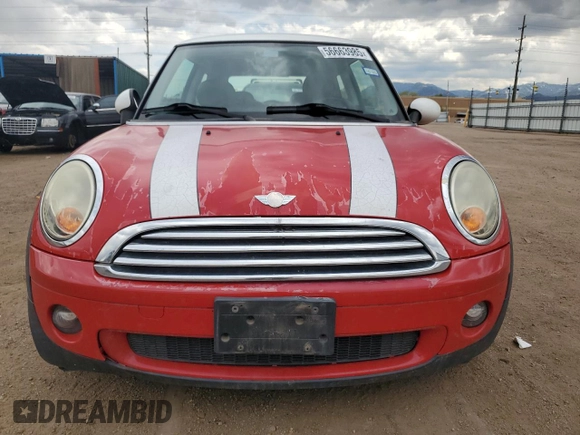 2007 MINI Hardtop with VIN WMWMF33517TT56956, listed as a Copart auction lot 56663985 with 121,729 mi miles and Clean title. Bid and sale history available at DreamBid. Image 5.