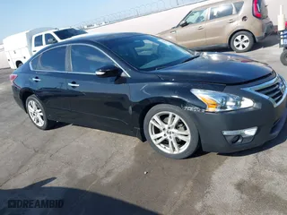 2013 Nissan Altima 3.5 SL with VIN 1N4BL3AP1DN443186, listed as a IAAI auction lot 42051445 with 164,696 mi miles. Bid and sale history available at carsss.com. Image 13.