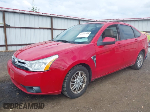 2008 Ford Focus SE z VIN 1FAHP35N08W101901, wystawiony jako IAAI lot #42288509 z przebiegiem 211 470 mil mil oraz . Historia ofert i sprzedaży dostępna na DreamBid. Obrazek 2.