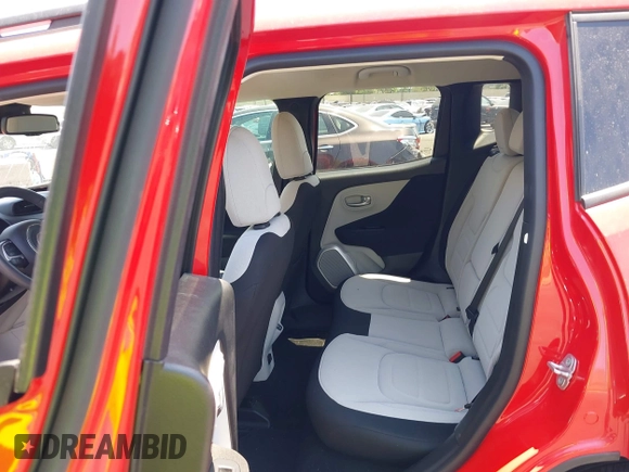 2018 Jeep Renegade Altitude z VIN ZACCJABB5JPJ54842, wystawiony jako IAAI lot #42400858 z przebiegiem 29 440 mil mil oraz . Historia ofert i sprzedaży dostępna na DreamBid. Obrazek 8.