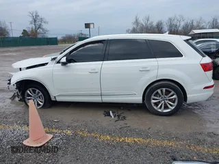 2017 Audi Q7 Premium Plus z VIN WA1LAAF72HD001749, wystawiony jako IAAI lot #41109368 z przebiegiem 120 063 mil mil oraz . Historia ofert i sprzedaży dostępna na DreamBid. Obrazek 13.