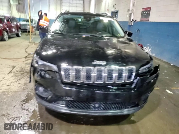 2021 Jeep Cherokee Latitude Lux z VIN 1C4PJMMXXMD240066, wystawiony jako Copart lot #88514725 z przebiegiem 19 713 mil mil oraz Szkoda całkowita • Salvage title. Historia ofert i sprzedaży dostępna na DreamBid. Obrazek 14.