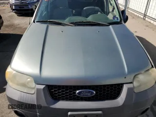 2006 Ford Escape XLT with VIN 1FMYU03Z16KB00067, listed as a Copart auction lot 75921424 with 0 mi miles and Salvage Title. Bid and sale history available at carsss.com. Image 13.