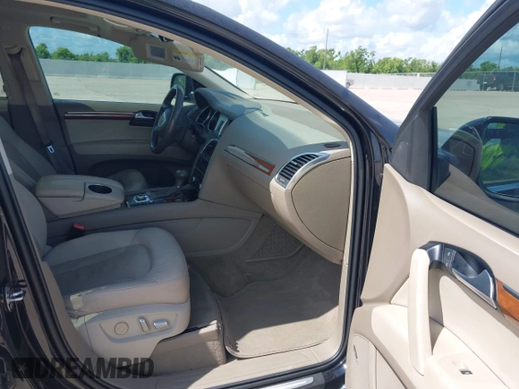 2015 Audi Q7 S line Prestige with VIN WA1DGAFE9FD004677, listed as a IAAI auction lot 42590832 with 150,143 mi miles and . Bid and sale history available at DreamBid. Image 5.