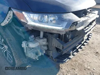 2018 Mitsubishi Outlander ES z VIN JA4AZ3A35JZ058407, wystawiony jako IAAI lot #41428922 z przebiegiem 141 701 mil mil oraz . Historia ofert i sprzedaży dostępna na DreamBid. Obrazek 19.