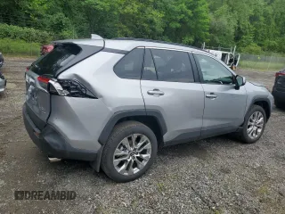 2025 Toyota RAV4 XLE Premium with VIN 2T3A1RFV6SC503413, listed as a Copart auction lot 62786075 with 831 mi miles and Salvage title. Bid and sale history available at DreamBid. Image 3.