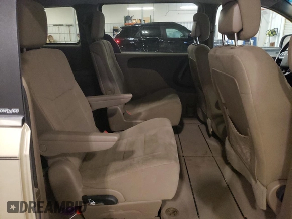 2011 Chrysler Town & Country Touring with VIN 2A4RR5DG3BR781391, listed as a Copart auction lot 54268335 with 184,808 mi miles and Salvage Title. Bid and sale history available at DreamBid. Image 11.