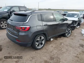 2019 Jeep Compass Limited with VIN 3C4NJCCBXKT676205, listed as a IAAI auction lot 41328757 with 83,446 mi miles. Bid and sale history available at carsss.com. Image 4.