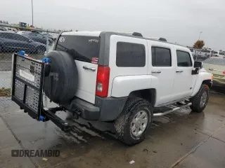 2009 Hummer H3 SUV with VIN 5GTEN13E298115856, listed as a Copart auction lot 81994024 with 303,563 mi miles and Clean Title. Bid and sale history available at carsss.com. Image 3.