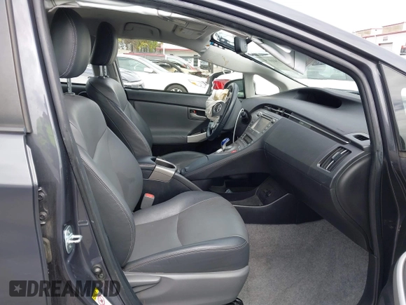 2015 Toyota Prius Four with VIN JTDKN3DU1F1949939, listed as a IAAI auction lot 41741074 with 186,714 mi miles. Bid and sale history available at carsss.com. Image 5.