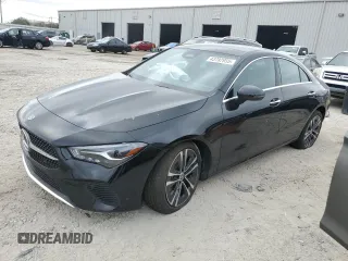 2025 Mercedes-Benz CLA 250 z VIN W1K5J4GBXSN526715, wystawiony jako Copart lot #43792955 z przebiegiem 528 mil mil oraz Szkody całkowita. Historia ofert i sprzedaży dostępna na DreamBid. Obrazek 1.