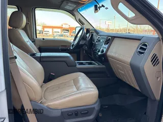 2012 Ford F-250 XL with VIN 1FT7W2BT8CEA23601, listed as a Copart auction lot 47687535 with 268,718 mi miles and Clean title. Bid and sale history available at DreamBid. Image 5.